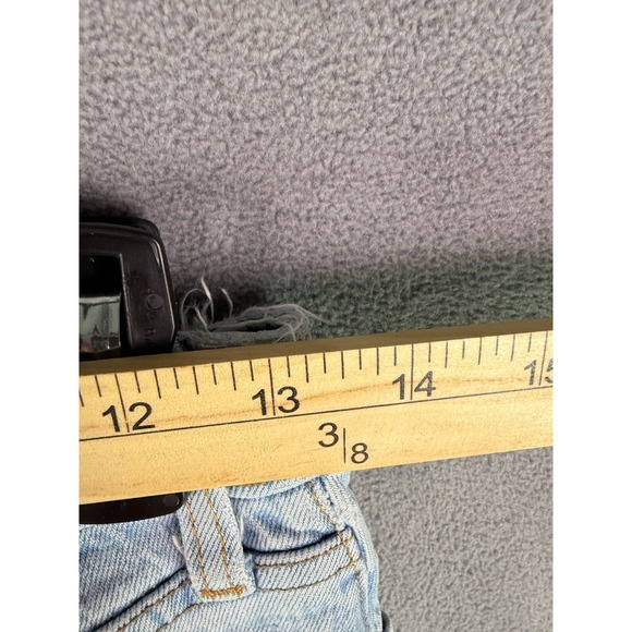 Abercrombie & Fitch Womens Jeans Size 27 /4R 90s Relaxed High Rise Distressed - Picture 7 of 10